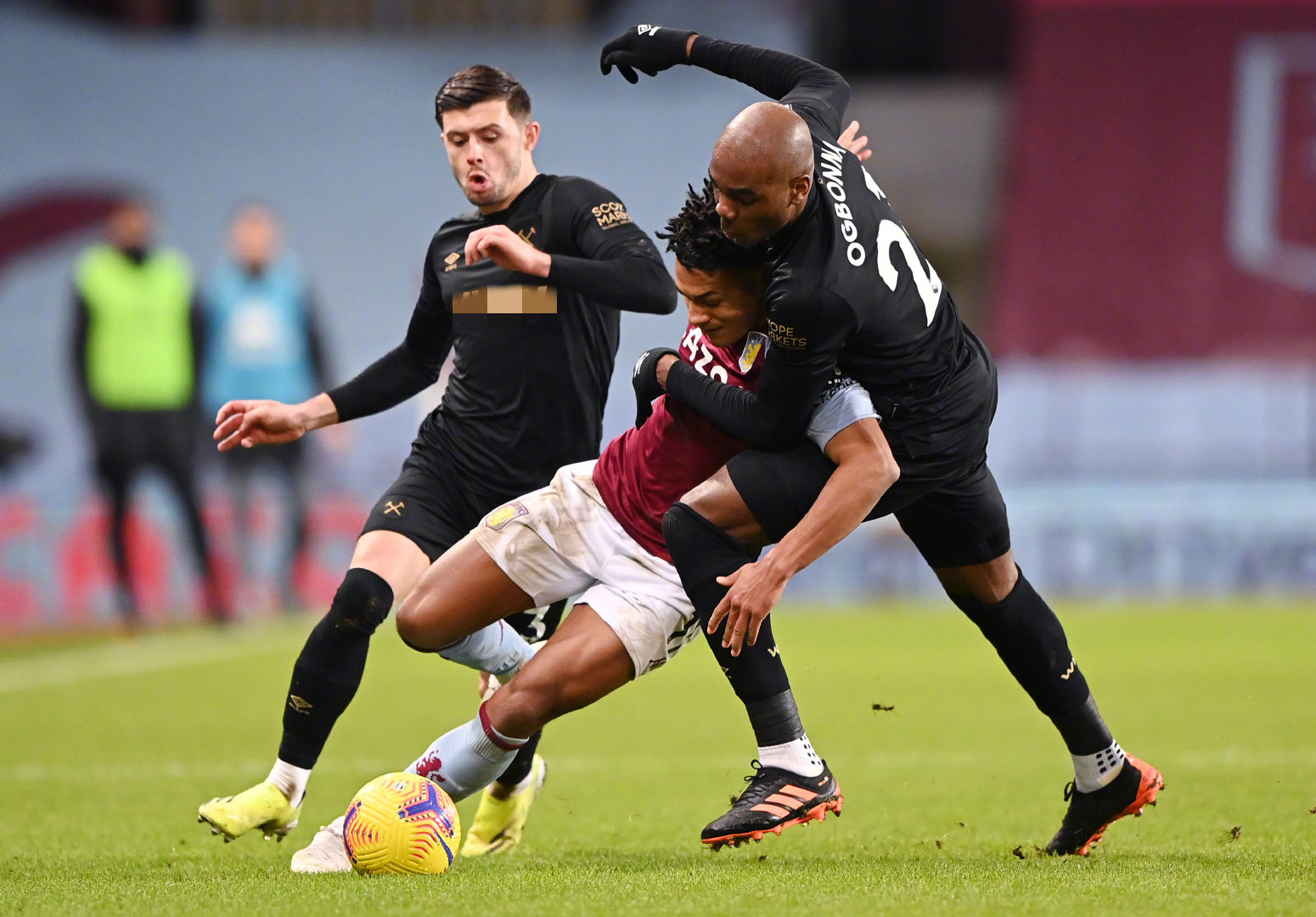 面容更显成 面容更显成