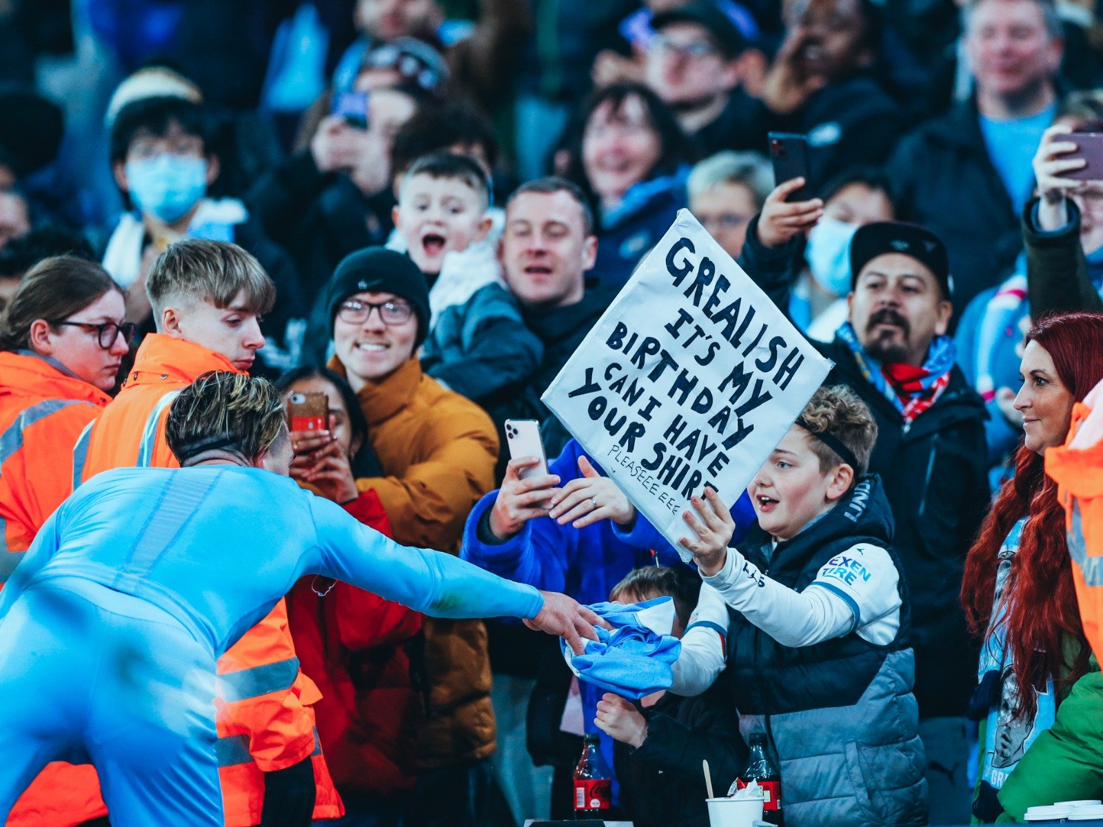 董路甚至公 董路甚至公